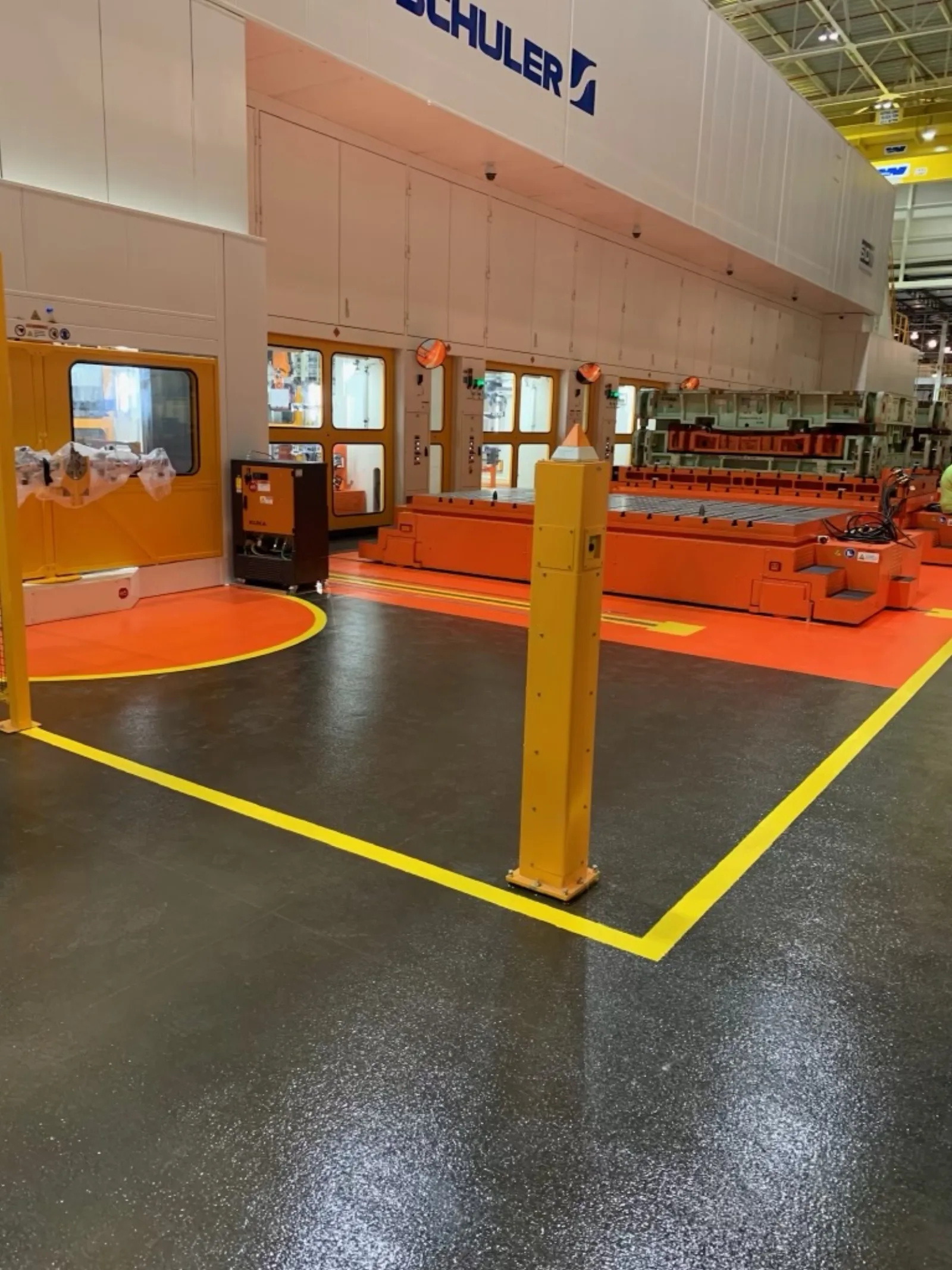 Quartz epoxy facility floor