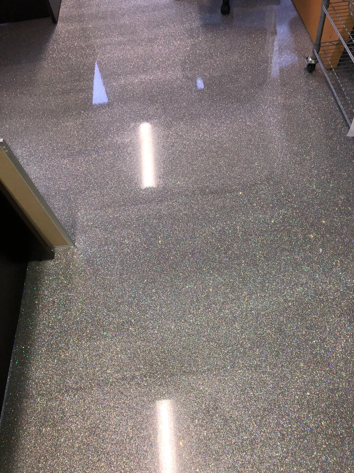 Glitter flake epoxy floor